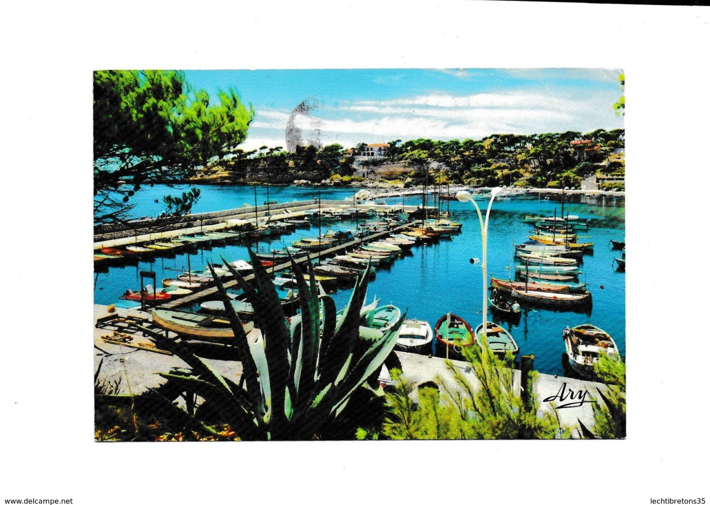 Carte postale - 762 la cote bleue carry un coin du port