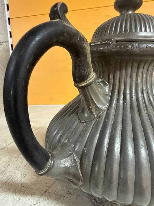 Théière – Shaw & Fisher – Vaisselle – Étain vintage anglaise