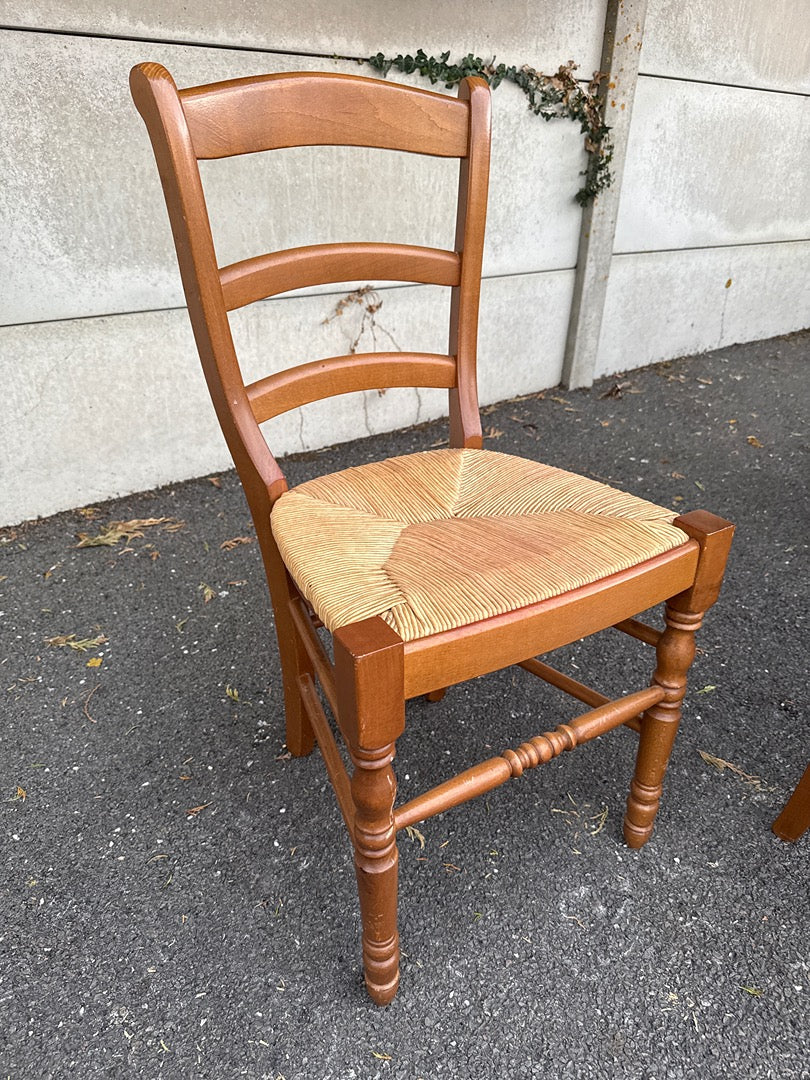 Lot de 4 chaises paillées en bois