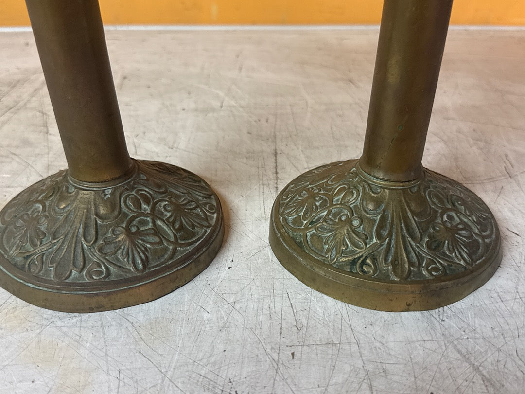 Bougeoirs en bronze – Paire de chandeliers anciens