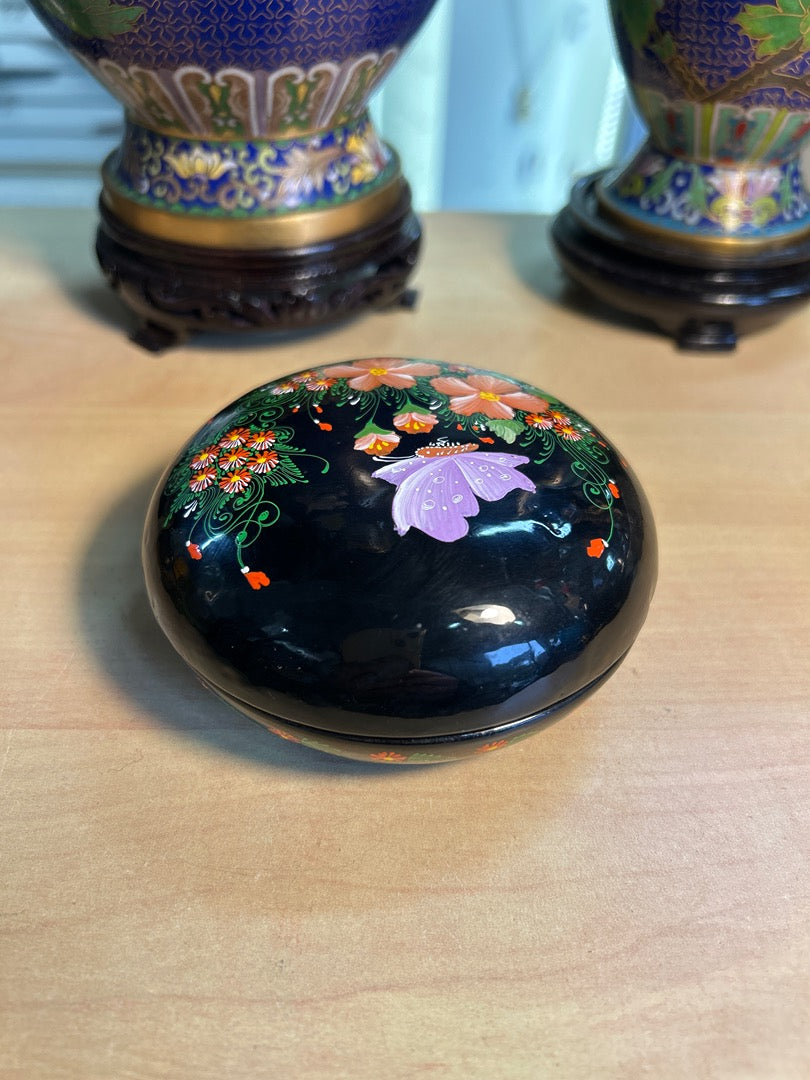 Boîte vintage laquée fleurs