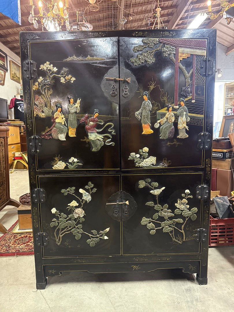 Armoire chinoise noire incrustations – Meuble vintage