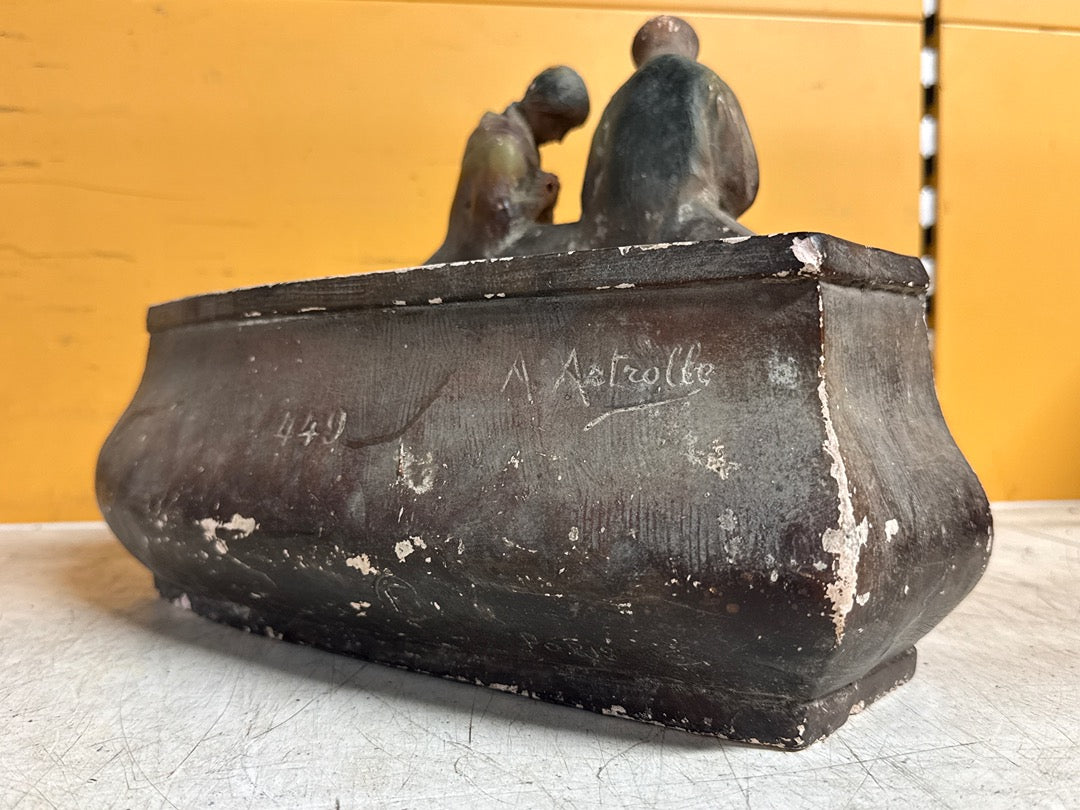 Sculpture A. Astrolbe – Sujet paysan ancien jardinière