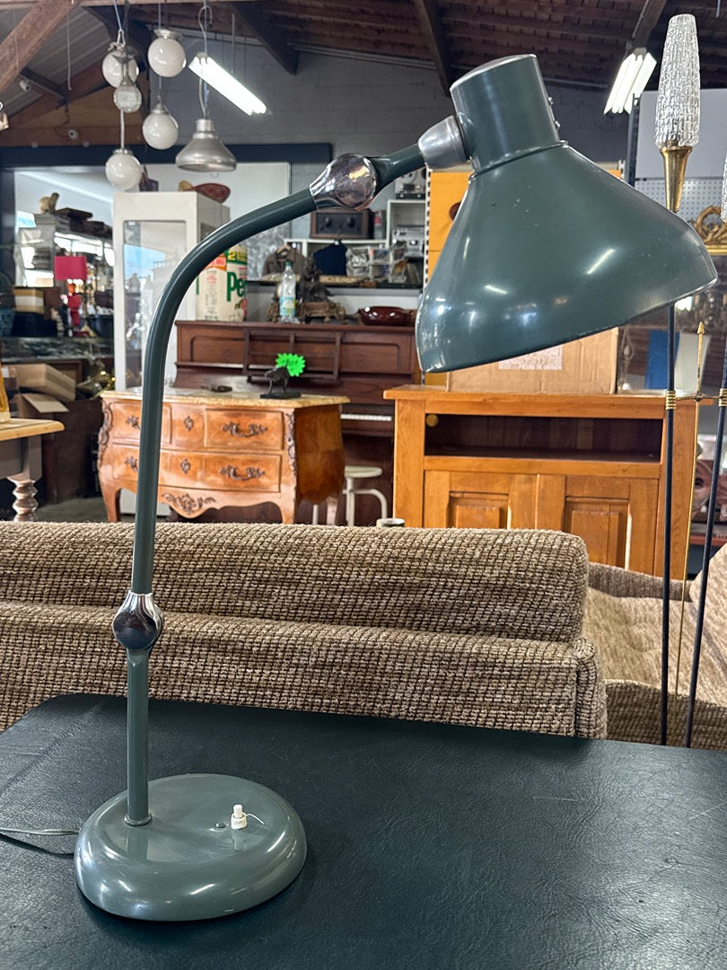 Lampe de bureau vintage – Lampe articulée en métal vert Jumo