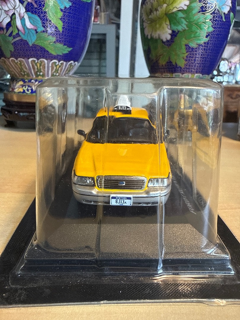 Voiture miniature – Ford Crown Victoria – Jouets – New York Taxi jaune