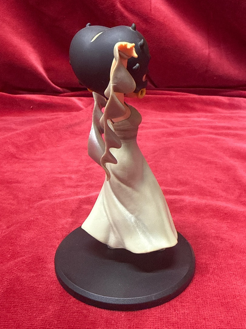 Figurine Betty Boop robe blanche socle rond Fleischer Studios