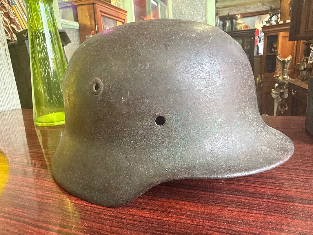 Casque Militaire Ancien En Metal Vert Olive Vintage