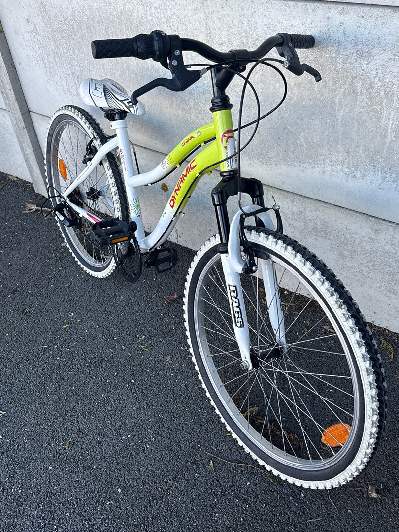 Velo tout terrain fille Dynamic blanc vert