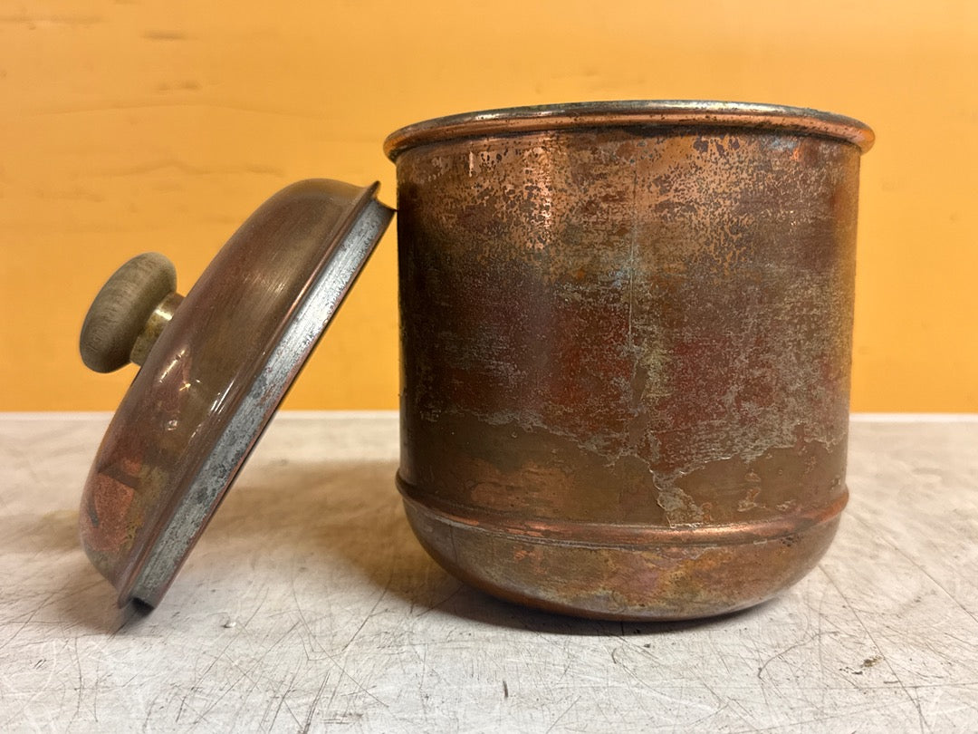 Pot en cuivre – Récipient ancien