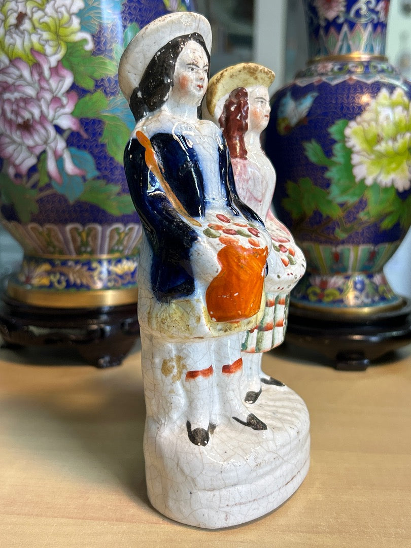 Statuette en céramique – Couple ancien