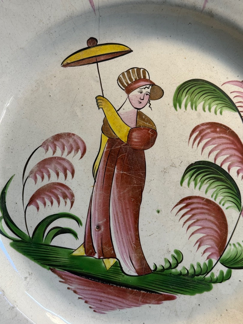 Assiette en faïence – Nevers – Céramique – Dame au parasol