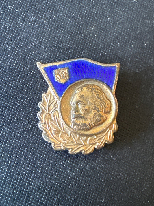 Insigne – Fdj Ddr Karl Marx – Memorabilia – Vintage émail bleu