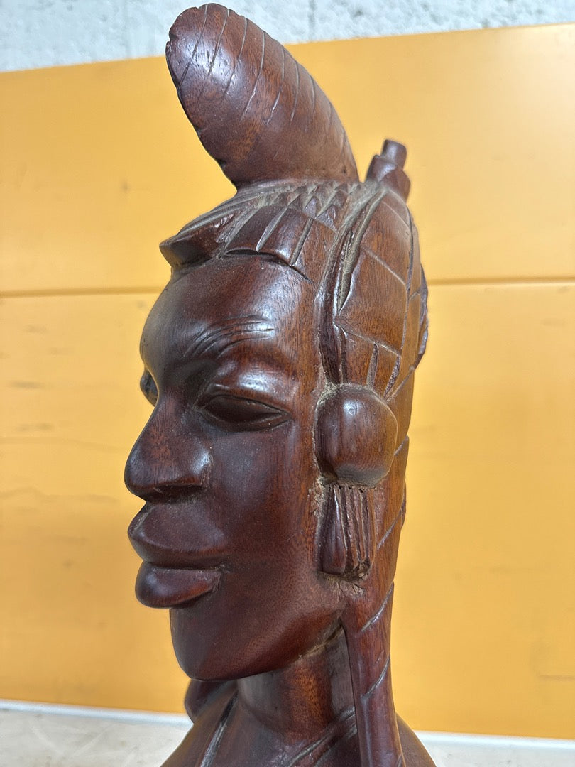 Sculpture en bois – Buste de femme africaine