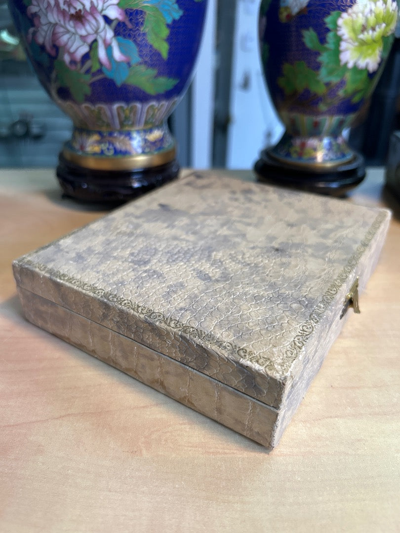 Couverts de table – Coffret de 12 petites cuillères argentées