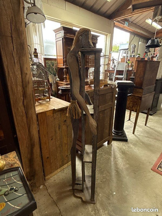 Range-cd Statuette – Artisanat – Décoration – Bois sculpté tribal