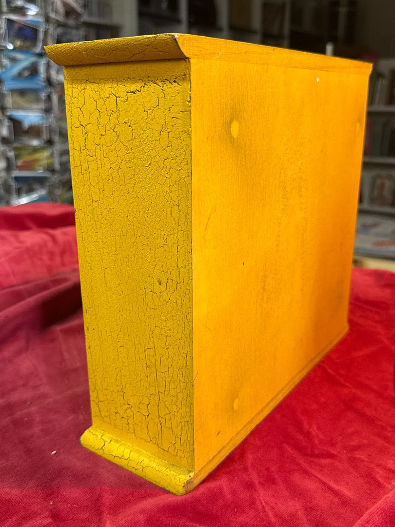 Boîte de rangement – Vintage – Rangement – Bois jaune patiné