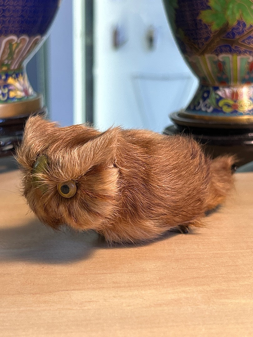 Hibou décoratif en fausse fourrure