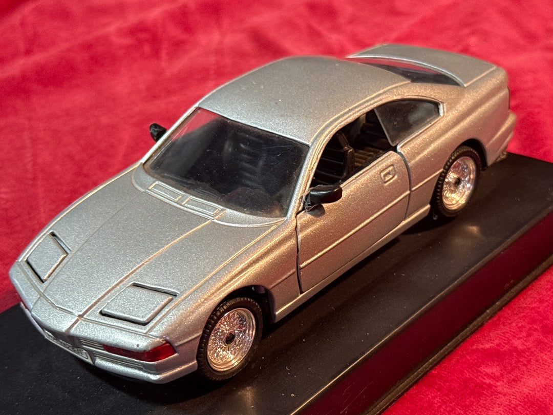 Voiture miniature – Schabak Bmw 850i – Collection – Gris argenté