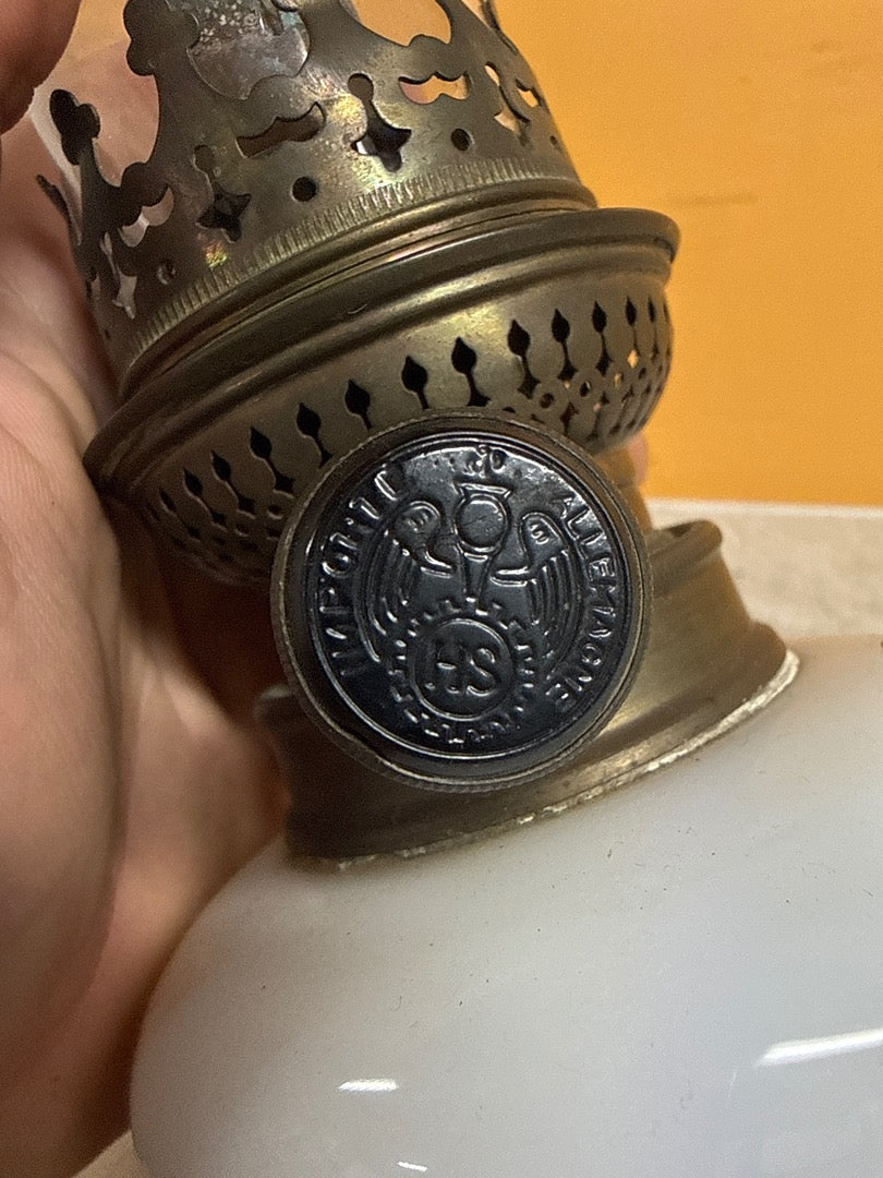 Lampe à pétrole vintage – En verre et laiton
