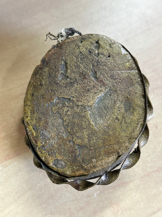 Médaillon – – Objet Religieux – Apparition De Lourdes
