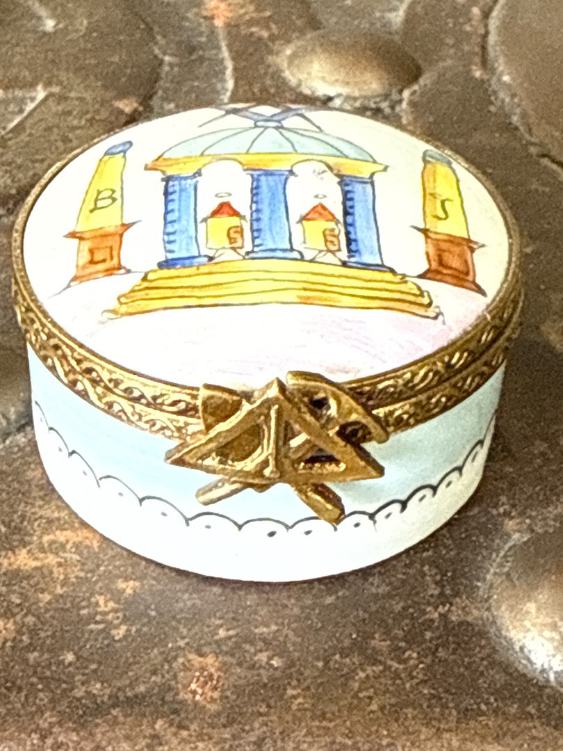 Boîte en porcelaine – Limoges – Décoration – Maçonnique
