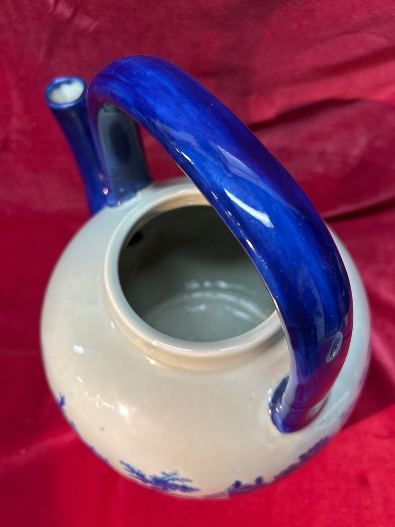 Grande théière Victoria Ware bleue et blanche
