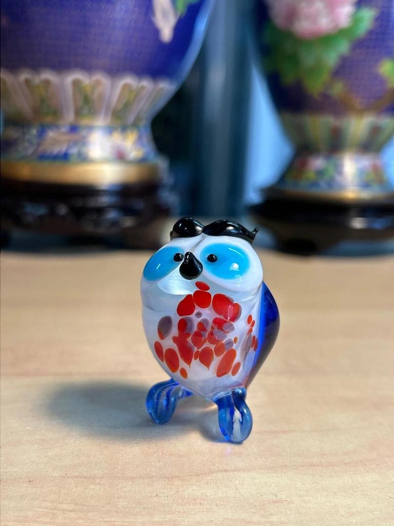 Statuette sculpté Chouette / Hibou en verre couleur vive