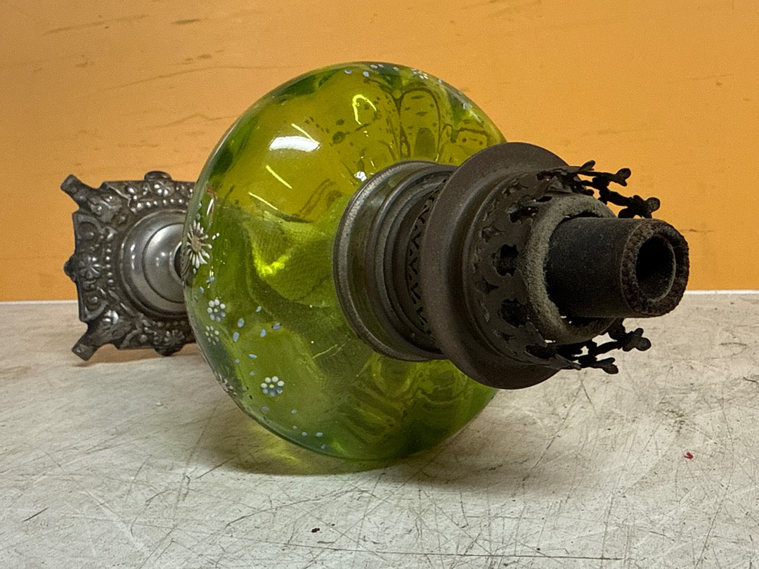 Lampe à pétrole vintage – Réservoir verre vert floral