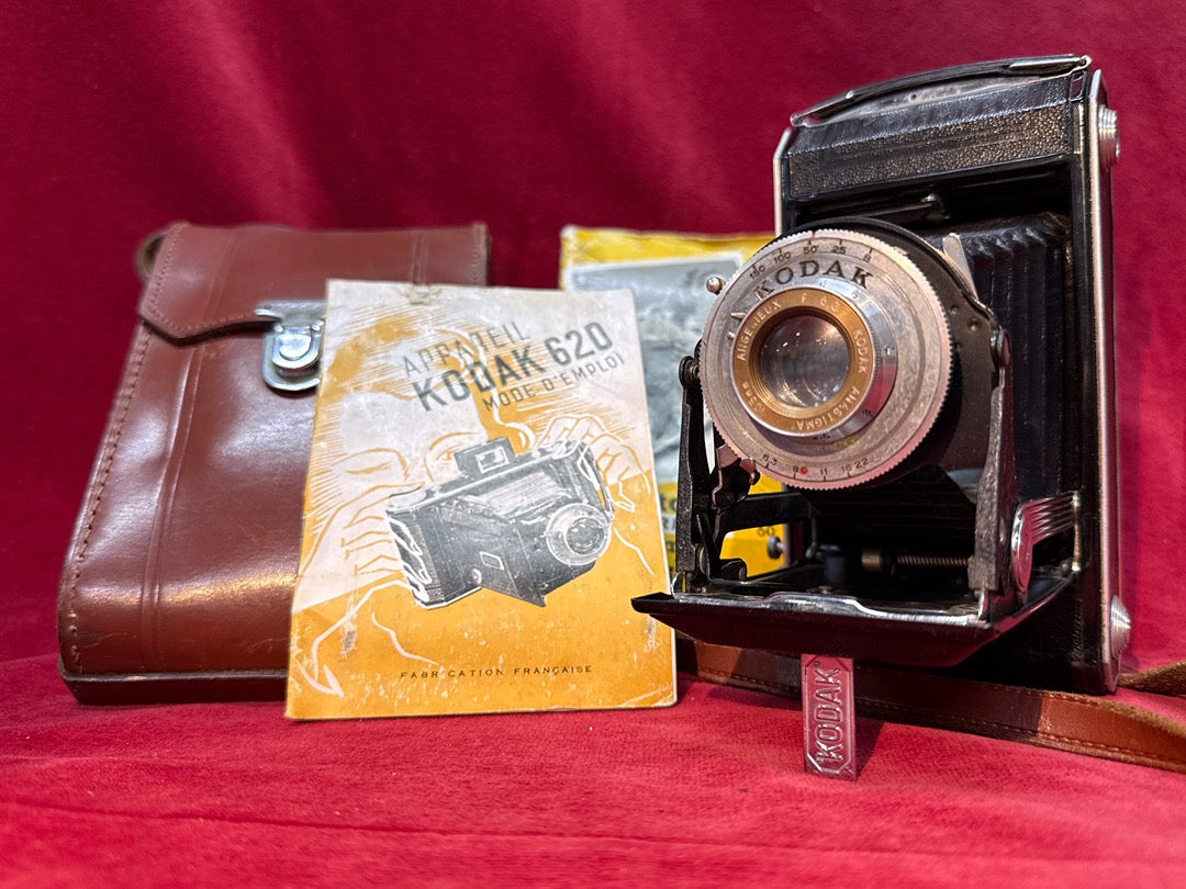 Appareil photo Kodak 620 ancien avec etui et mode d emploi