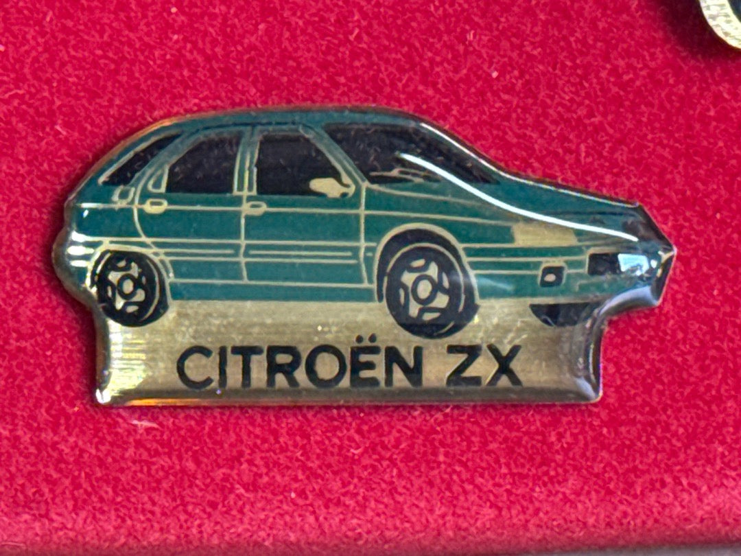 Coffret de pins – Citroën – Collection – Voitures vintage