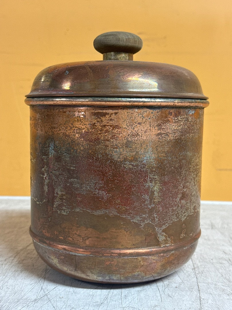 Pot en cuivre – Récipient ancien