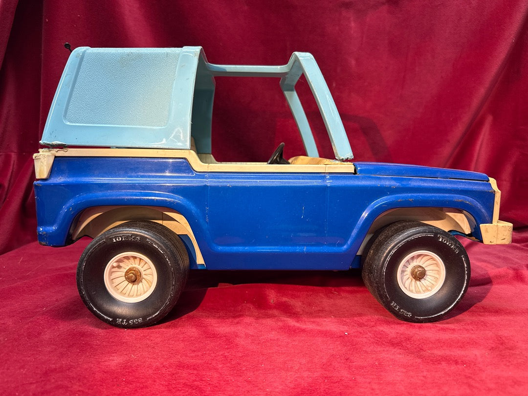 Camion jouet vintage tout terrain Tonka Ford Bronco 835 Tr vintage