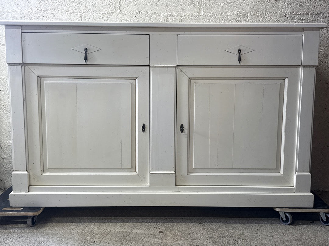 Buffet bas blanc vintage – Meuble de rangement