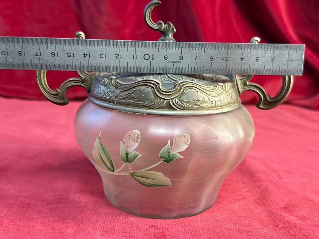 Bonbonnière art nouveau verre givré et métal