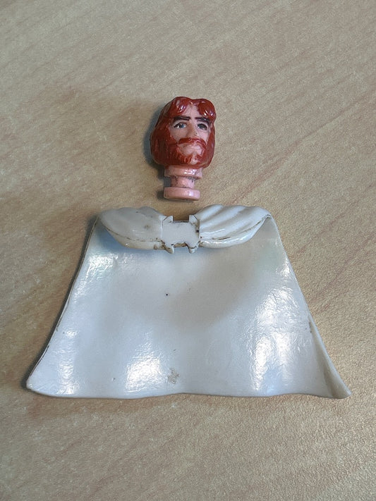 Accessoires figurine tête et cape blanche provenant du dessin animé Ulysse 31