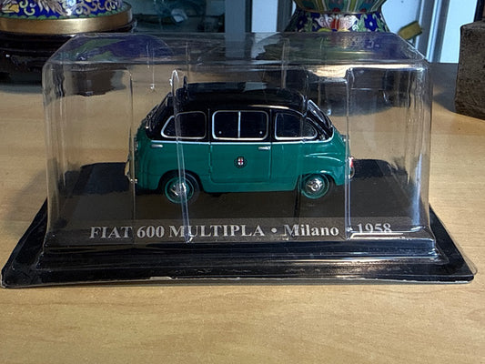 Voiture – Fiat 600 – Miniature – Taxi Milano 1958 vert