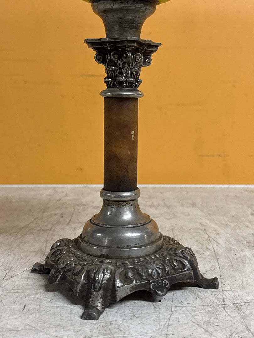 Lampe à pétrole vintage – Réservoir verre vert floral