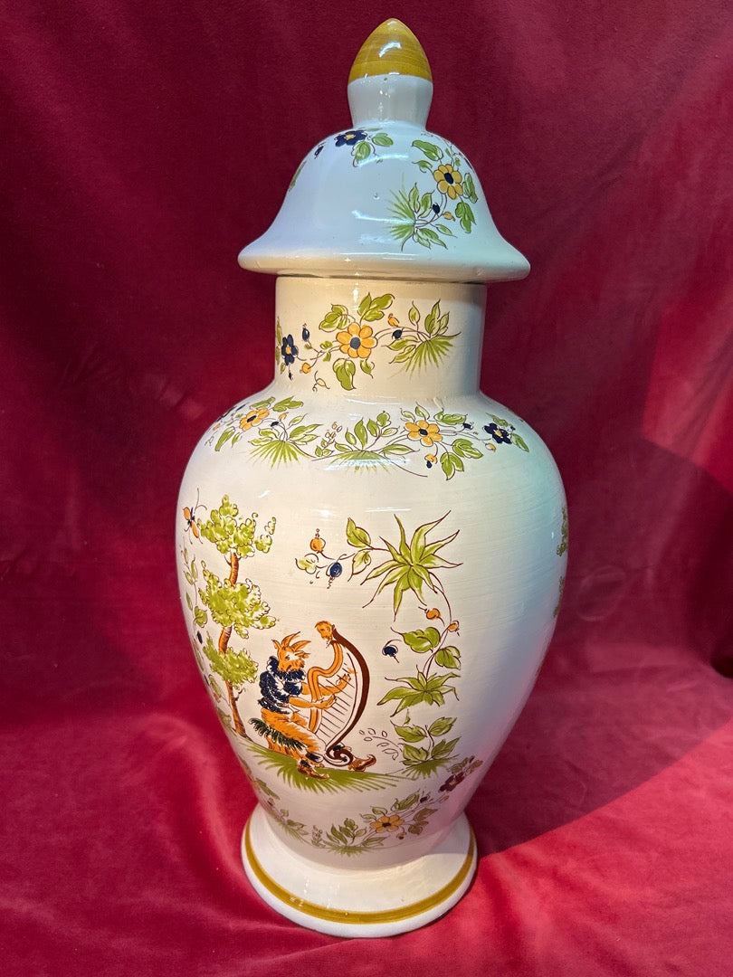 Grand pot couvert en céramique Vieux Moustiers