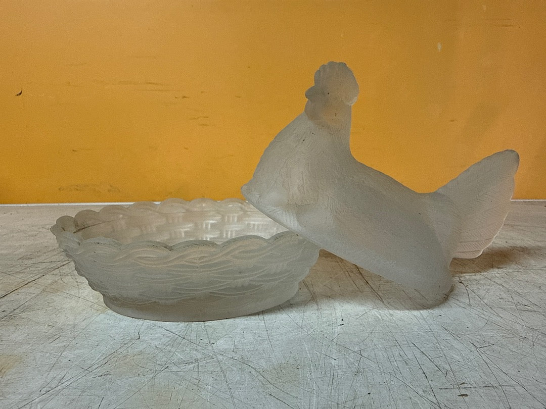 Coquetier – Poule en verre givré
