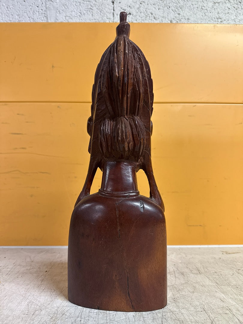 Sculpture en bois – Buste de femme africaine