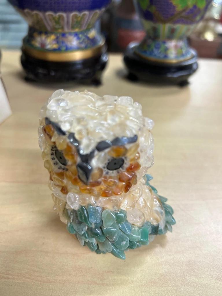 Statuette avec des pierres semi précieuse Chouette / Hibou