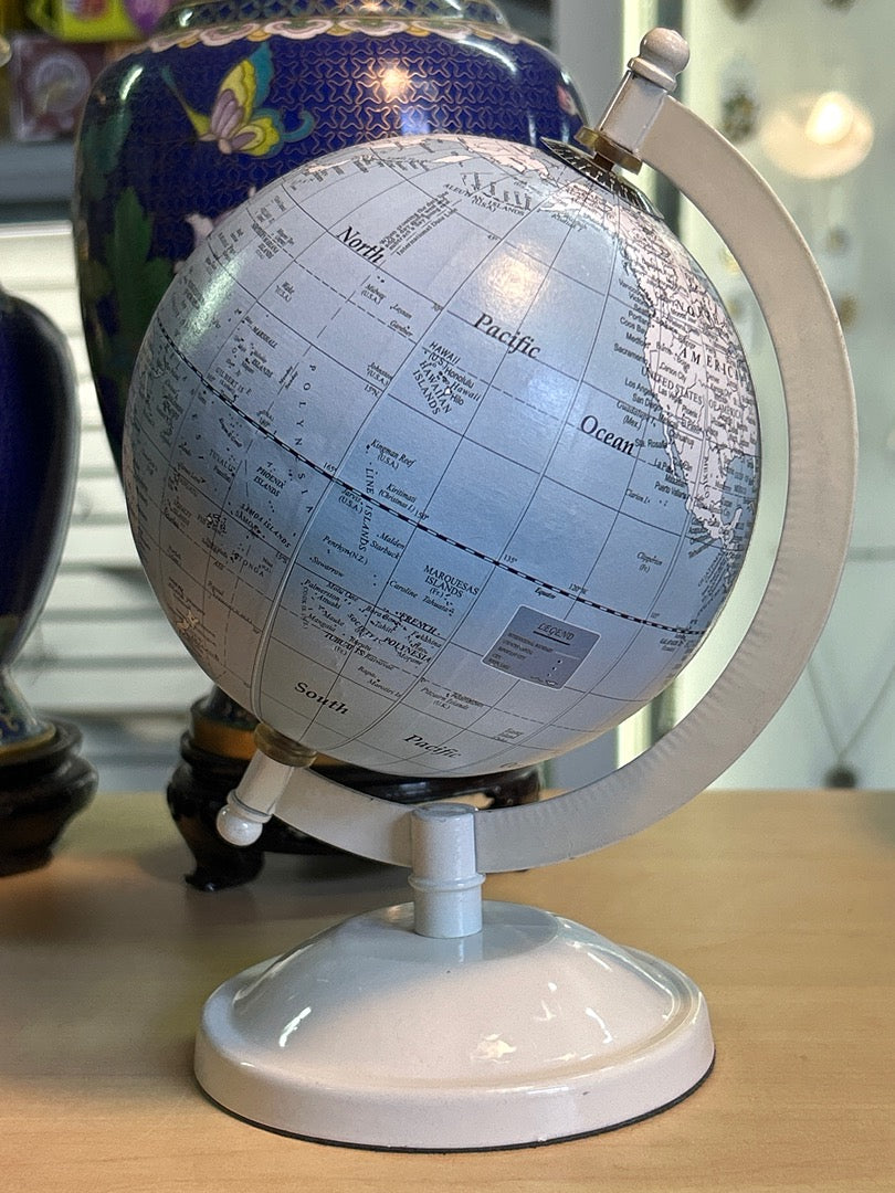 Petit Globe Terrestre