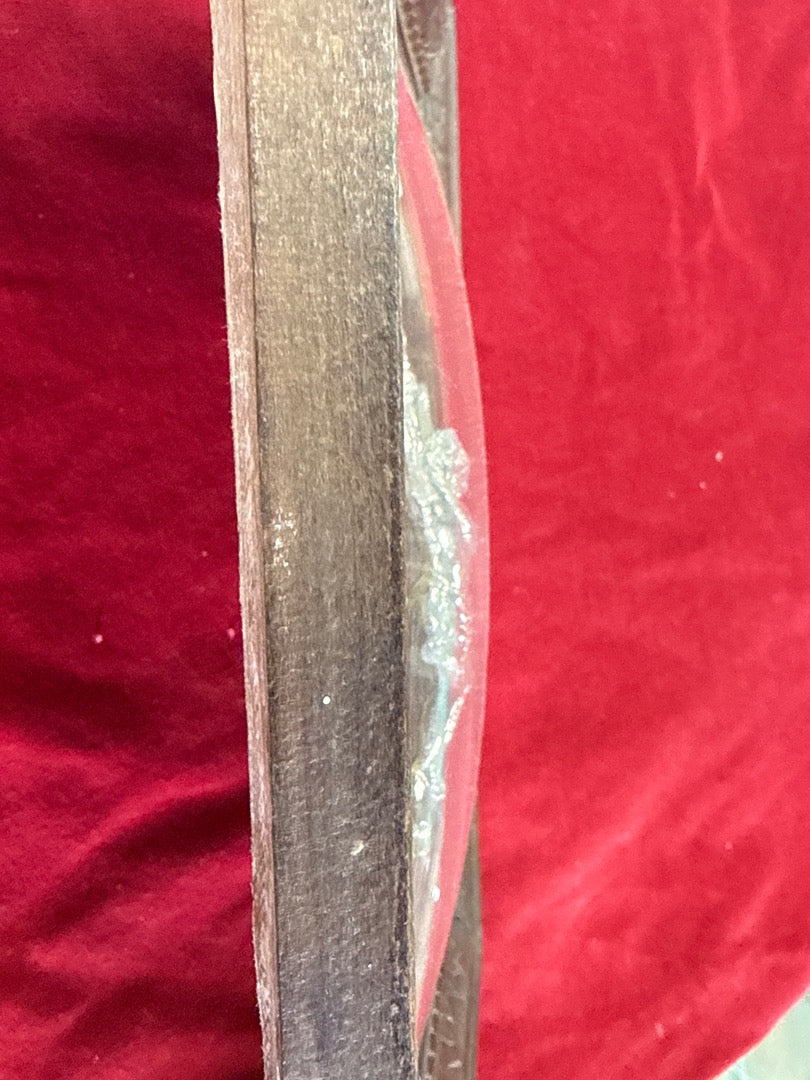 Cadre crucifix – Décoration – Velours rouge verre bombé