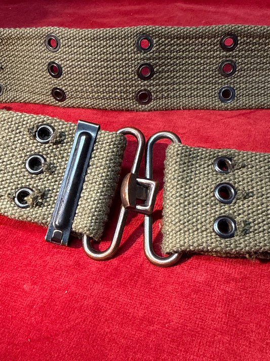 Ceinture militaire kaki vintage bouclerie métal