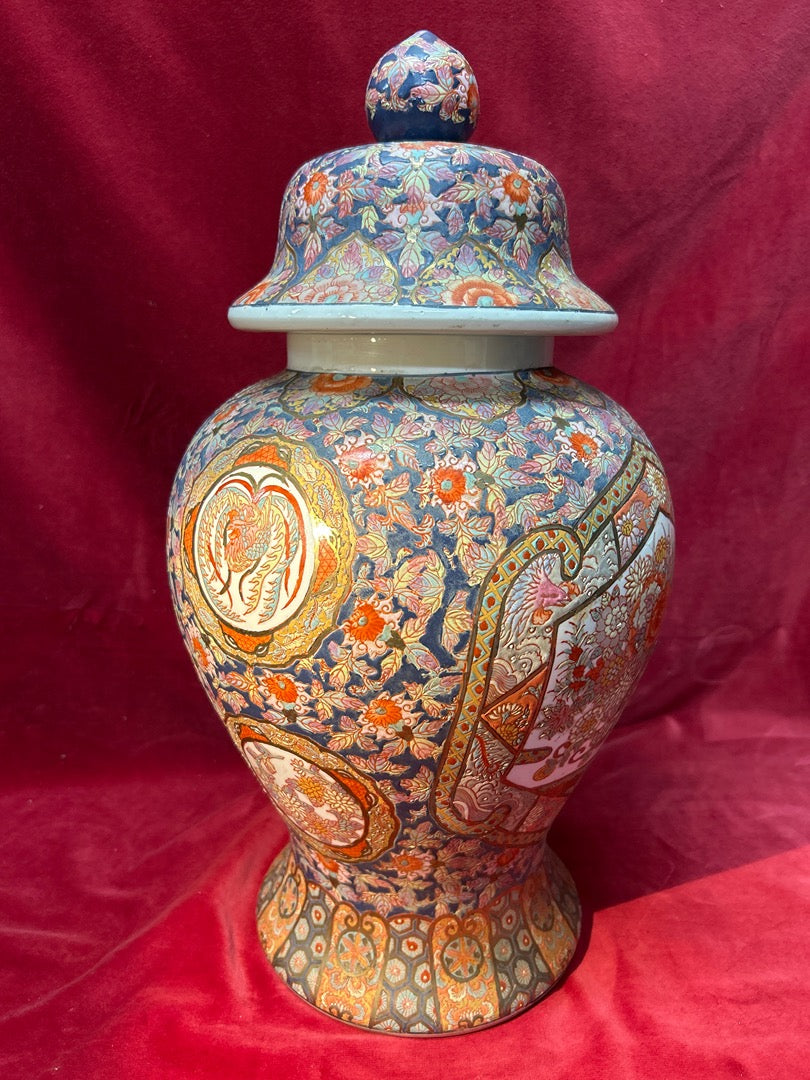 Grande potiche couverte style imari