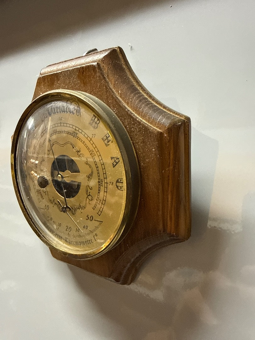 Baromètre thermomètre ancien – En bois