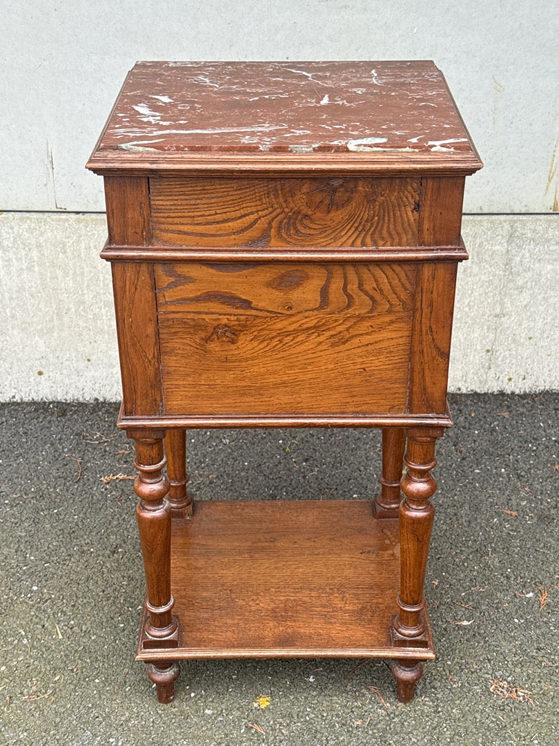Meuble de rangement – Style ancien – Maison – Bois et marbre rouge