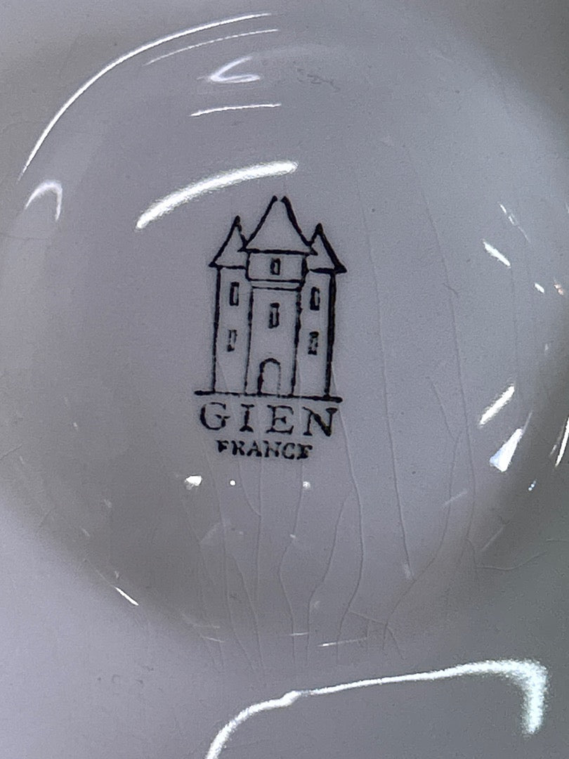 Assiette à huîtres – Gien – Vaisselle – Céramique blanche ancienne