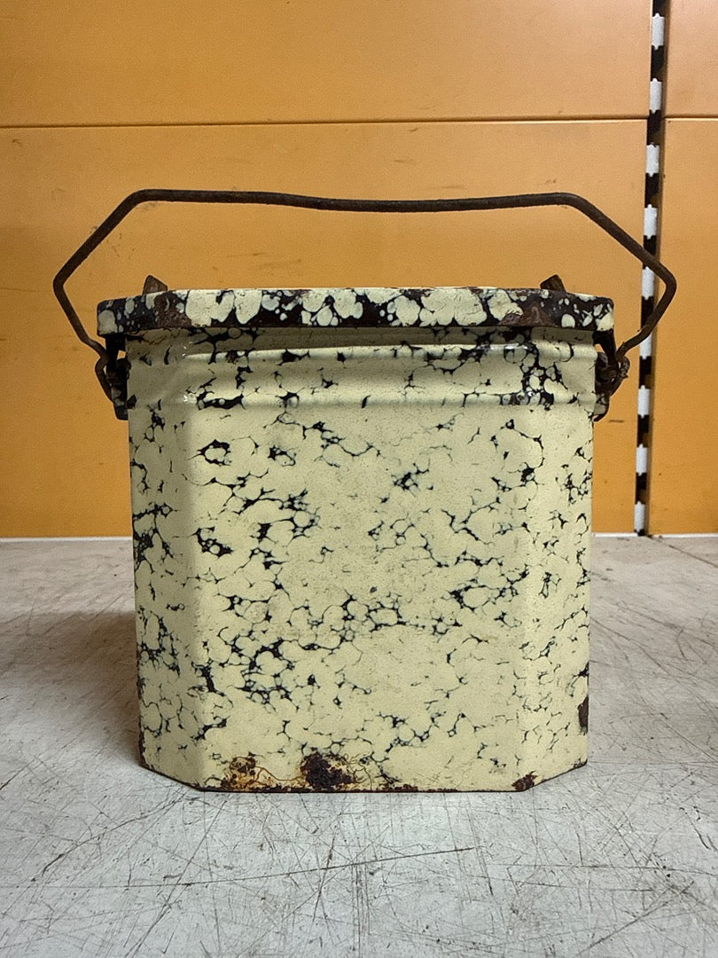 Boîte à fricot – Émaillée