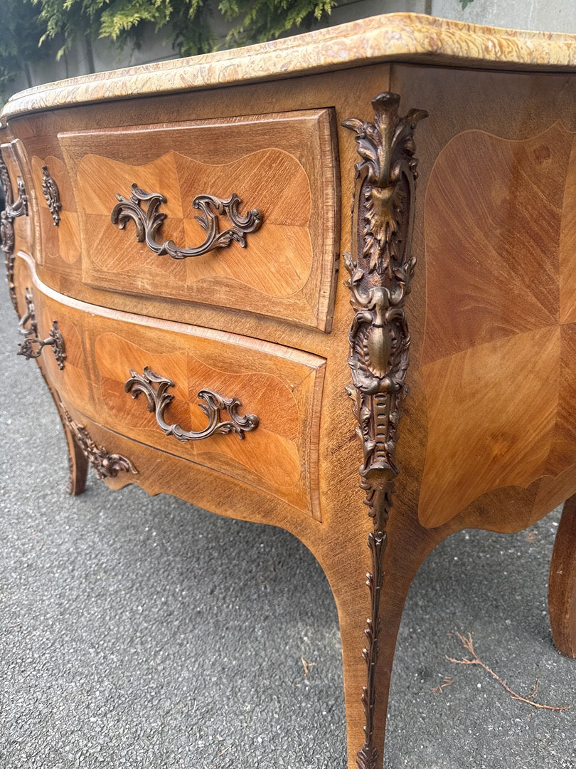 Commode Baroque - Bois Et Marbre - Mobilier - Style Louis Xv